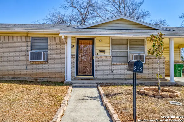 818 John F. Kennedy Dr., Crystal City, TX 78839 - #3