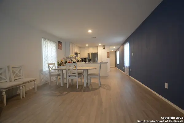 10820 Presa Way, San Antonio, TX 78223