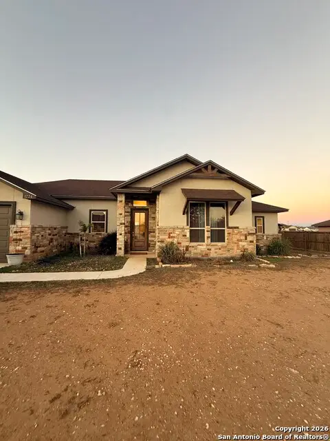 1734 Crooked Creek, Pleasanton, TX 78064 - Image #2