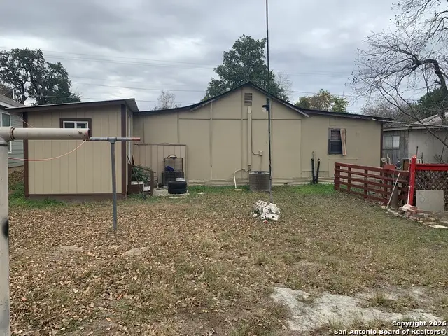 504 6 Th Street, Natalia, TX 78059 - #2