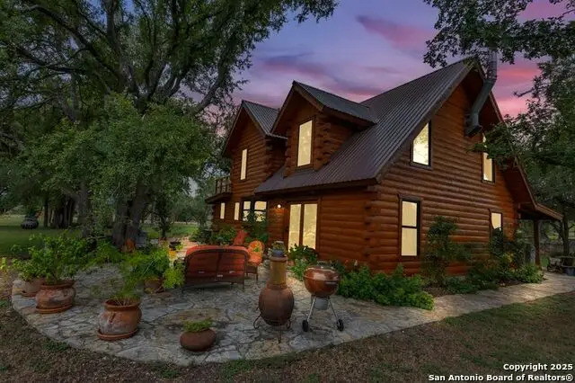 700 Ledgerock, Wimberley, TX 78676 - #2