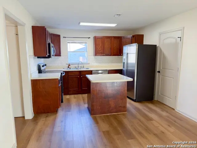 409 Coughran Rd, Pleasanton, TX 78064 - Image #2