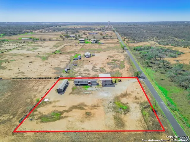 985 County Road 307, Jourdanton, TX 78026 - Image #2