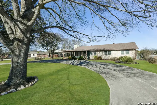 1033 E Live Oak, Schertz, TX 78154 - #1