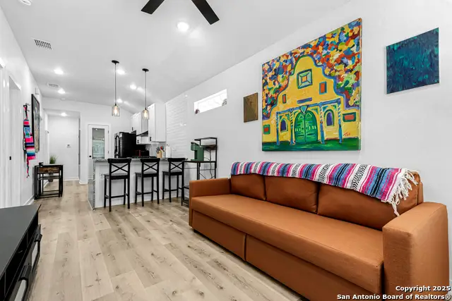 329 Saint Francis, San Antonio, TX 78204 - Image #1