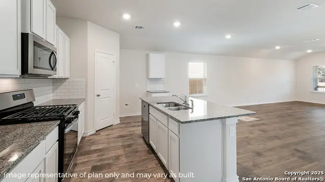 120 Hazel Peak, Boerne, TX 78006 - Image #3