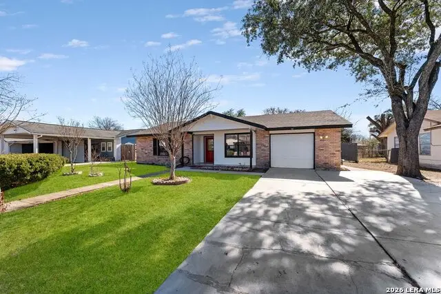 8610 Bravo Valley St, San Antonio, TX 78227 - Image #2
