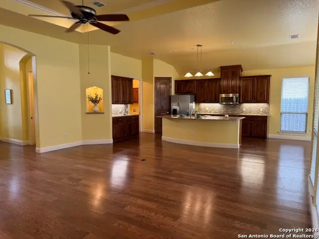 2712 Crest Ridge Drive, New Braunfels, TX 78132 - Image #3