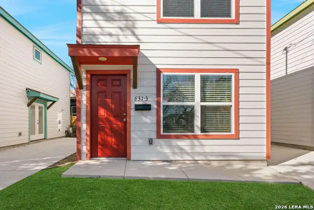 631 E Carolina #3, San Antonio, TX 78210 - Image #2