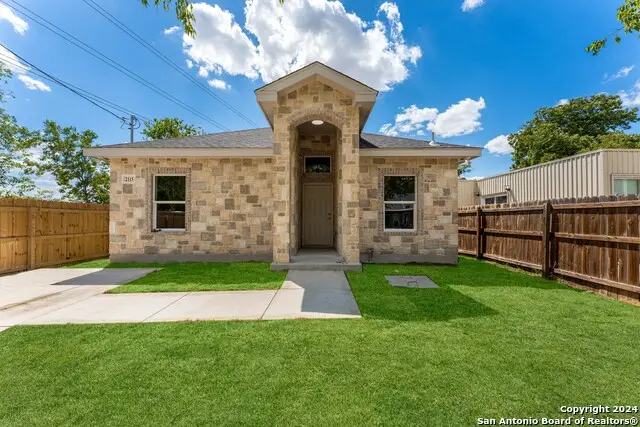 2115 SW 19th St, San Antonio, TX 78207 - Image #1