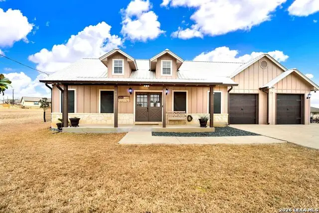 445 Spanish Grant, Bandera, TX 78003 - #1