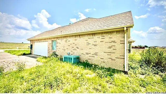 135 Muirfield, La Vernia, TX 78121 - Image #3