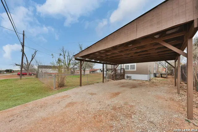 308 Campbell, Jourdanton, TX 78026 - Image #3