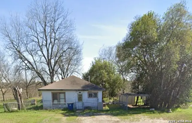 15802 S Front St, Lacoste, TX 78039 - Image #1