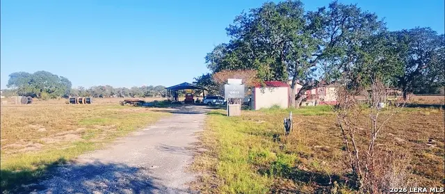 375 Cr 6723, Devine Natalia, TX 78059 - #2
