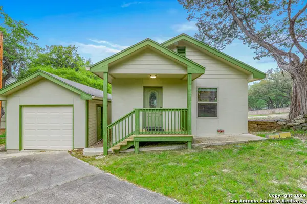 165 Lookout Drive, Lakehills, TX 78063