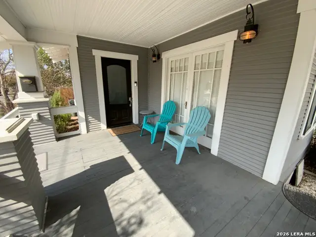 231 E Carolina St, San Antonio, TX 78210 - Image #2