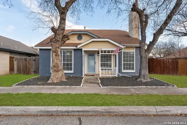 805 Garden Meadow Dr, Universal City, TX 78148