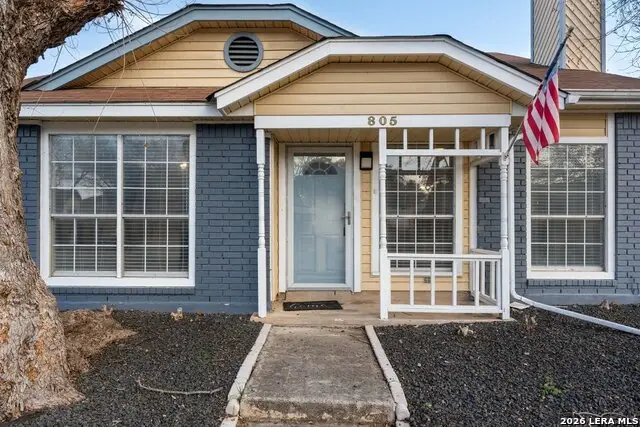 805 Garden Meadow Dr, Universal City, TX 78148 - Image #2