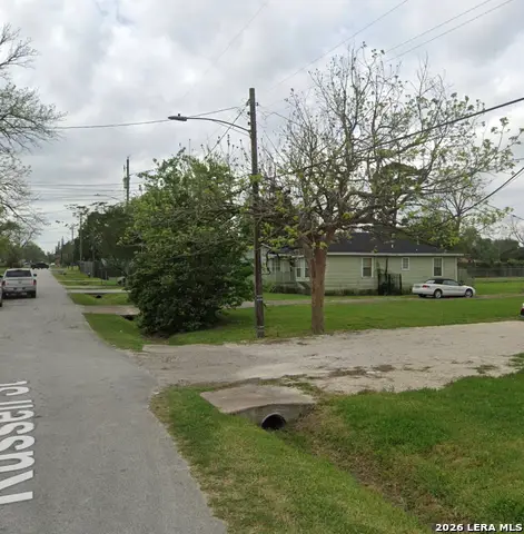 4709 Russell, Houston, TX 77026 - #3