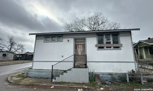 2402 W Martin St, San Antonio, TX 78207