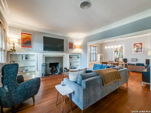 325 E Huisache, San Antonio, TX 78212 - Image #2