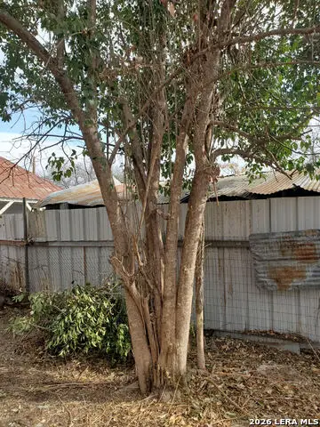 1037 Dawson, San Antonio, TX 78202 - Image #2