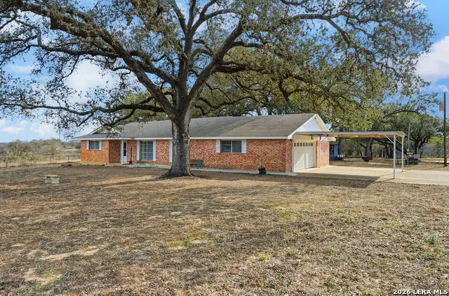 374 Vine Rd, San Antonio, TX 78264 - #2