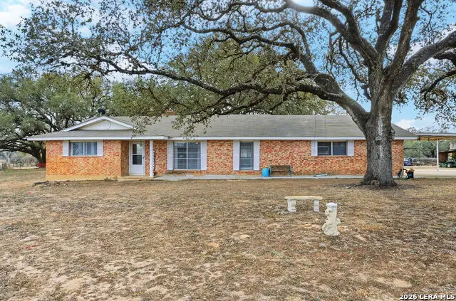 374 Vine Rd, San Antonio, TX 78264 - #3