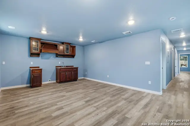 3528 S Laredo, San Antonio, TX 78207 - Image #3