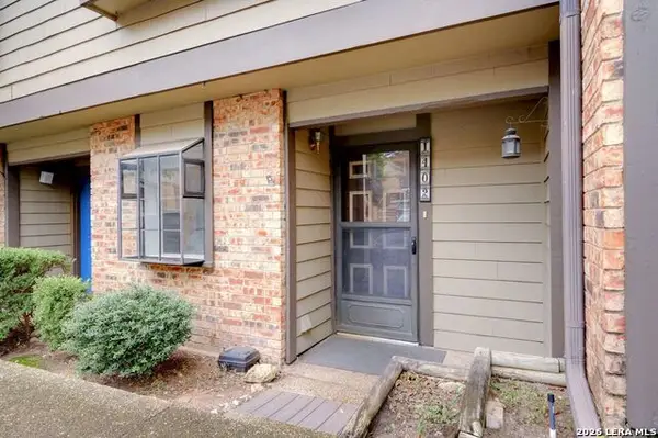 11815 Vance Jackson #1402, San Antonio, TX 78230