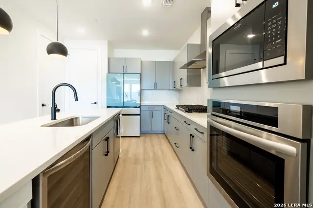 719 E Locust #4110, San Antonio, TX 78212 - Image #3