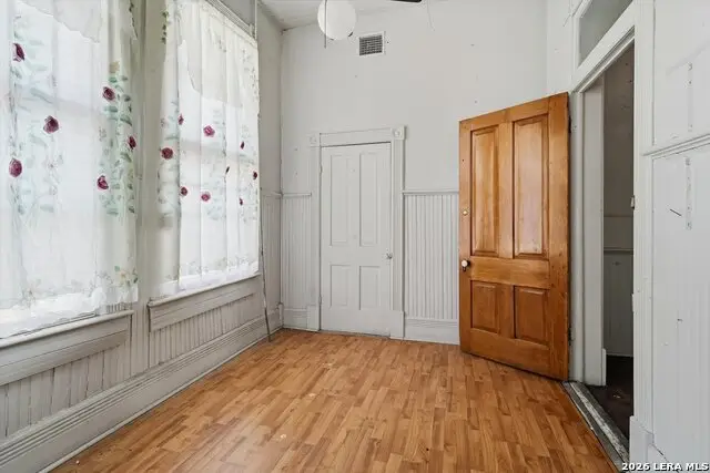 802 Kentucky Ave, San Antonio, TX 78201 - #3