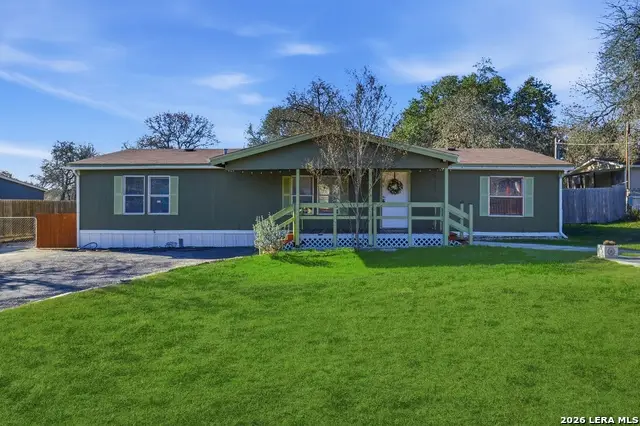 4418 Lost Hills Dr, Elmendorf, TX 78112 - Image #2