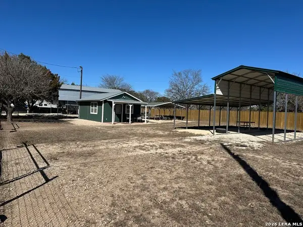 847 River, Bandera, TX 78003