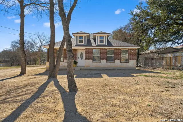 4326 Waterwood Pass, Elmendorf, TX 78112 - Image #2
