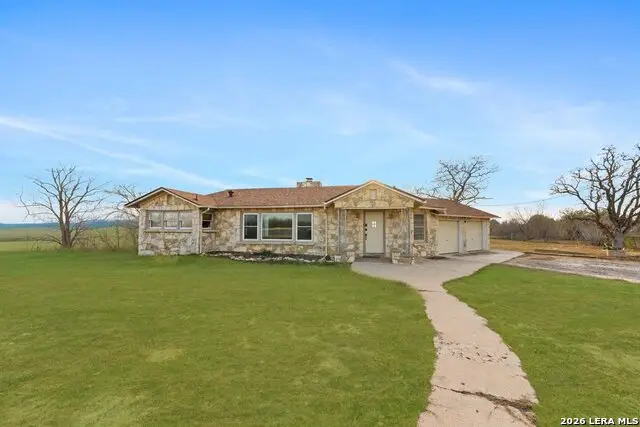 600 S Storts, Poth, TX 78147 - #2