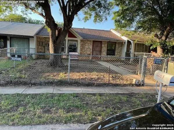 6605 Spring Lark St, San Antonio, TX 78249