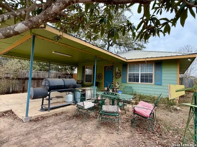 905 Peach, Jourdanton, TX 78026 - Image #2