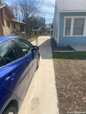 210 Montrose, San Antonio, TX 78223 - Image #3