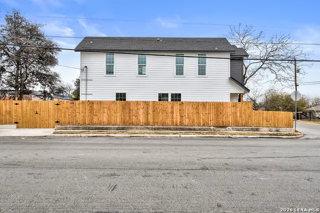 831 Montezuma, San Antonio, TX 78207 - Image #3