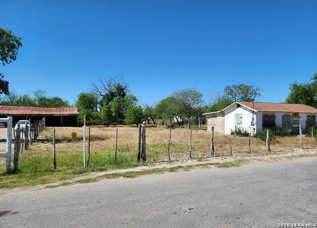 506-600 N Cotulla, Carrizo Springs, TX 78834 - #2