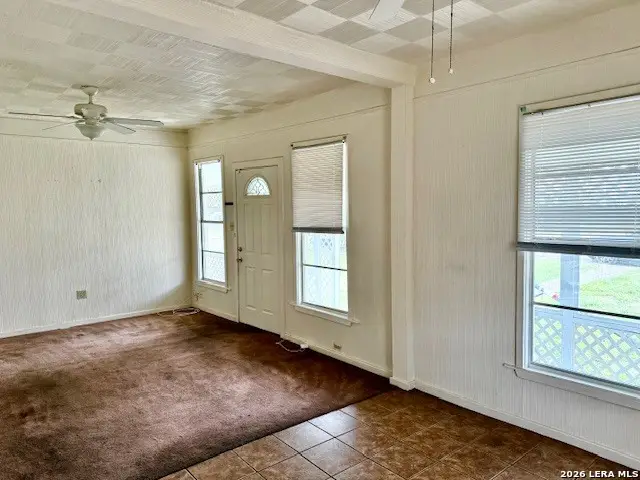 906 Jefferson, Beeville, TX 78102 - #3