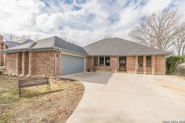 1982 Palace Dr, New Braunfels, TX 78130