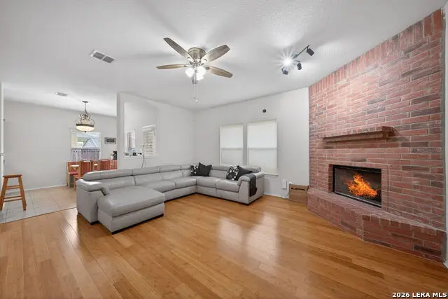 6806 Harbor Flds, Converse, TX 78109 - #3