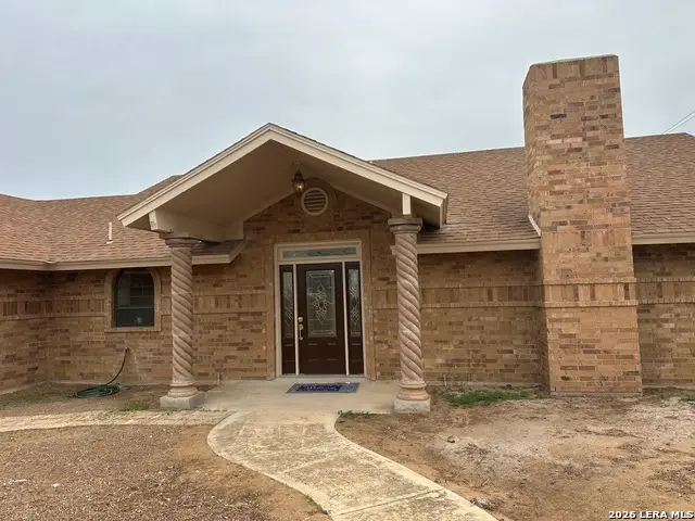 703 N 9th, Carrizo Springs, TX 78834 - #3