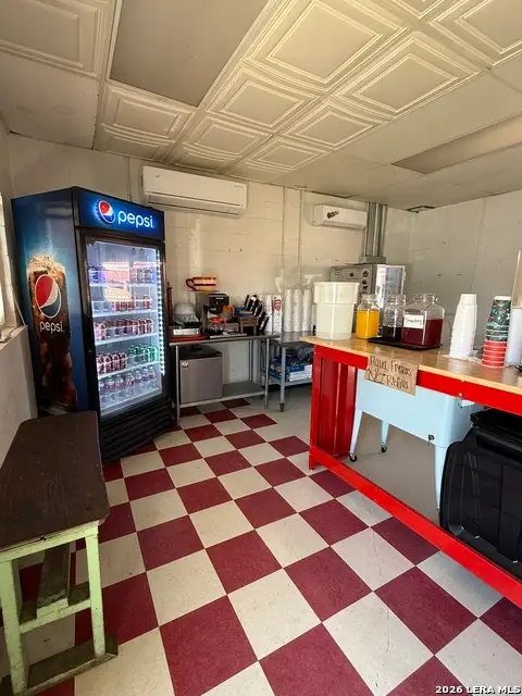 215 E Alamo, Carrizo Springs, TX 78834 - #2