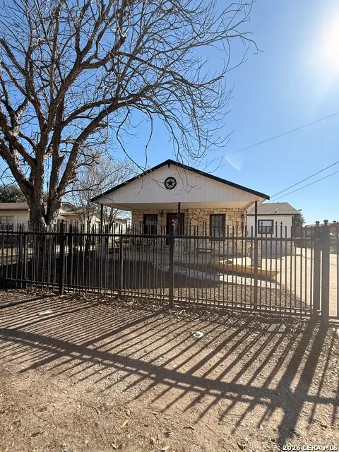 834 W Baetz, San Antonio, TX 78221