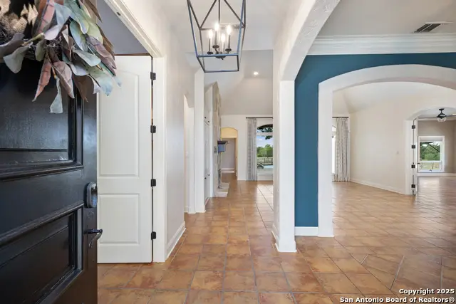 29755 No Le Hace, Fair Oaks Ranch, TX 78015 - Image #3