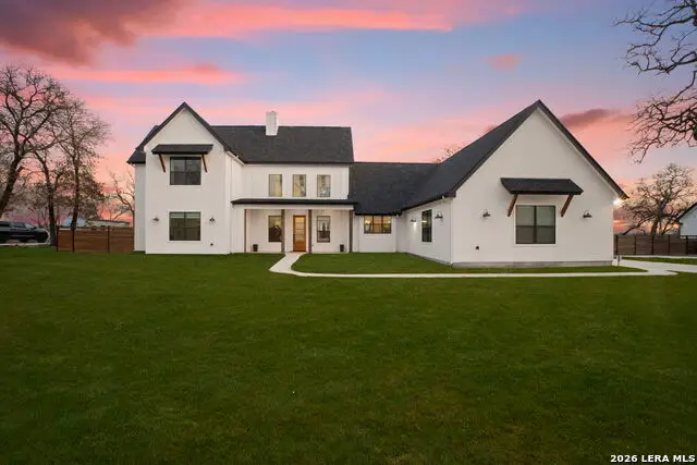 204 Oak Fields Dr.,, Floresville, TX 78114 - #3